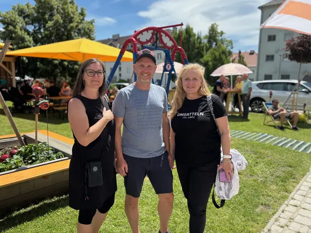 v. re.: Monika Langs (1. VBgm.in Weiz) mit Lebenshilfe Weiz Geschäftsführer Peter Breitenberger und Sabine Gruber (Fachliche Leiterin)
 | Foto: MeinBezirk/Monika Wilfurth