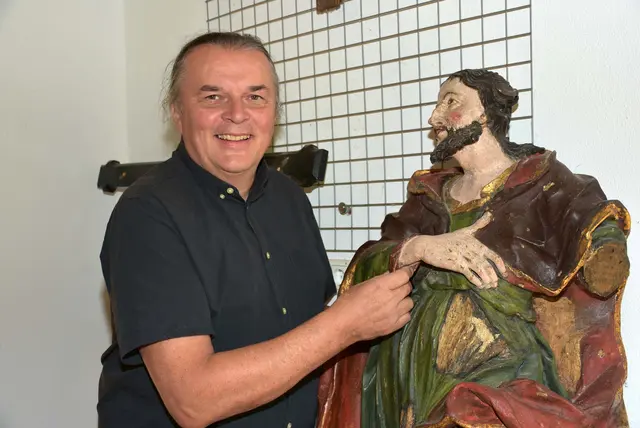 Bürgermeister Engelbert Freudenschuß aus St. Nikola ist auf Lehrersuche für die VS St. Nikola an der Donau. | Foto: Zinterhof