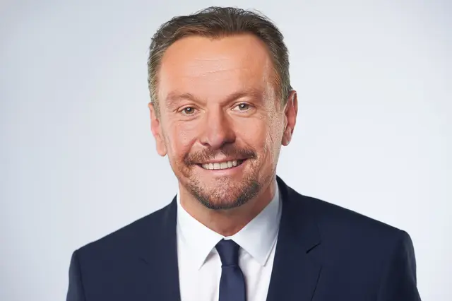 An Markus Raml wurde der Titel "Steuerberater des Jahres Kategorie Allrounder Oberösterreich" verliehen.  | Foto: Raml &amp; Partner