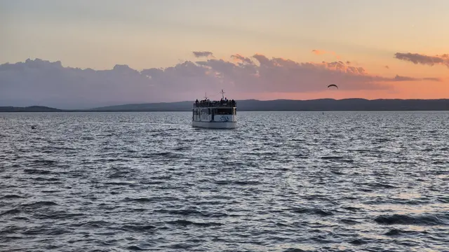 13,06,2026 das Fährschiff kommt