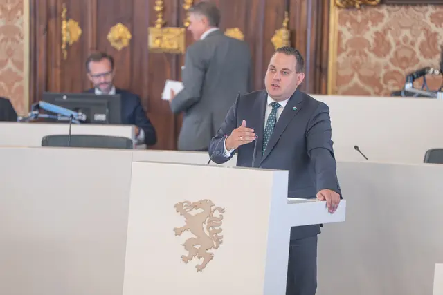 LAbg. Philipp Könighofer reagiert mit Unverständnis auf die Ankündigung.  | Foto: FPÖ-Landtagsklub