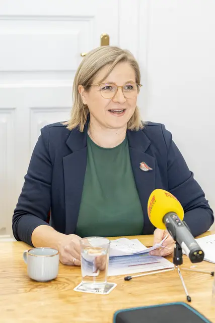 Vizebürgermeisterin und Verkehrsstadträtin Judith Schwentner: "Es kommt sehr gut an und bringt viel Erleichterung im Alltag vieler Menschen." | Foto: Foto Fischer