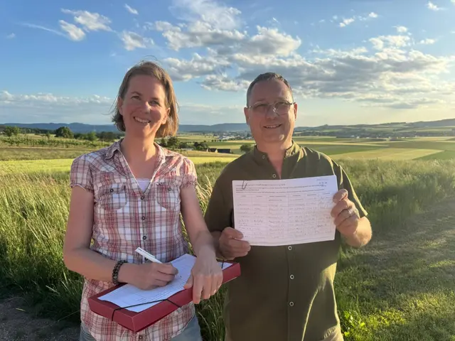 Angelina Schrammel und Wolfgang Babinek stehen stellvertretend für jene Bürgerinnen und Bürger, die das Windkraftprojekt verhindern wollen. Von radikalen Windkraftgegnern, die die Plattform für eigene Überzeugungen und Einstellungen nutzen, distanzieren sie sich klar. | Foto: privat