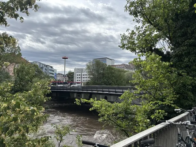 Tegetthoffbrücke heute.