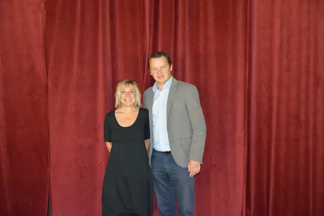 Beim Pressegespräch in Nebersdorf stellte die Kulturinitiative Circusglück ihr umfangreiches Programm für die Saison 2026 vor. | Foto: MeinBezirk/Rosenberger Victoria