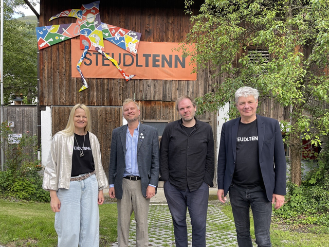 Robert Stadloober brillierte im Steudltenn und fesselte das Publikum.  | Foto: Steudltenn
