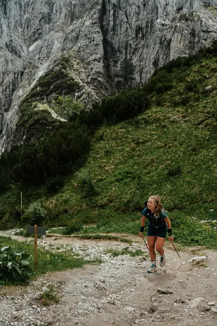 Carina Helmreich - die Siegerin des Koasa-55-Panorama-Trail. | Foto: Kufsteinerland_Chris-Gollhofer-@pixeleakcafe