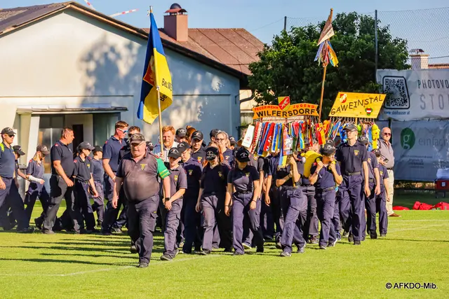 Die Niederösterreichische Landeshymne beendete den Bewerbstag feierlich. | Foto: FF/Plach