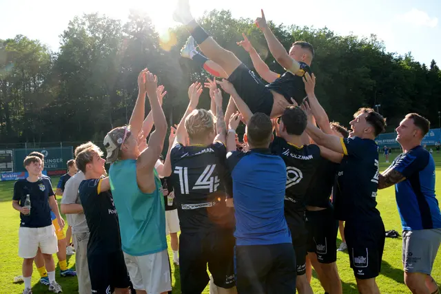 Emotional war der Abschied von einigen Spielern in Haslach.  | Foto: Prem