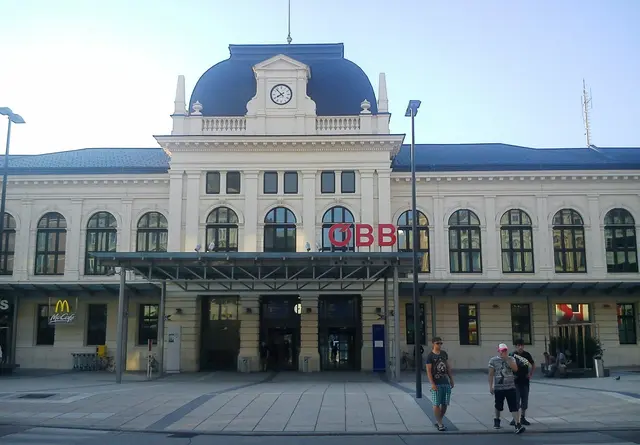 In St. Pölten wurde über Investitionen, steigende Fahrgastzahlen und die Mobilität der Zukunft diskutiert. | Foto: Archiv