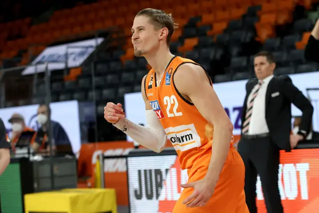 In Ulm wurde Tommy Klepeisz schnell zum Führungsspieler und Kapitän der Mannschaft. 2024 gewann er mit den Ulmern die deutsche Meisterschaft.  | Foto: Harry Langer