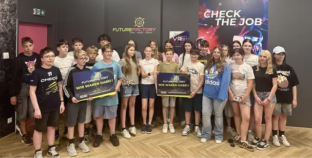 Schülerinnen und Schüler der 3c-Klasse der MS Gols  | Foto: WKB