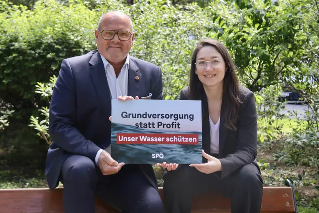 Alois Schroll und Julia Herr im Einsatz von der SPÖ für den Wasserschutz im Land Niederösterreich | Foto: SPÖ Niederösterreich