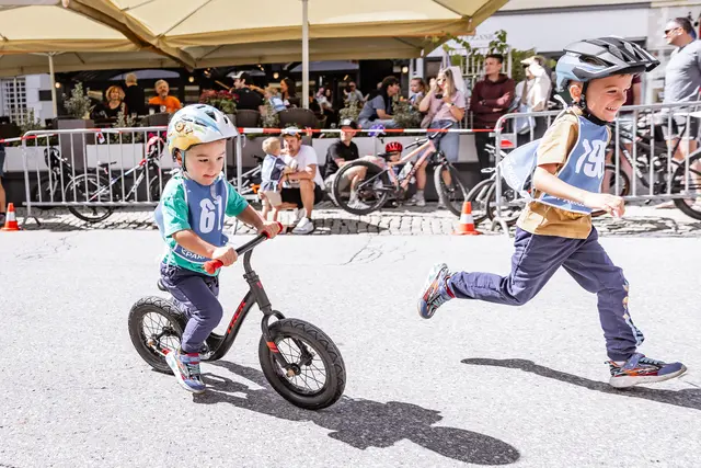 Große Begeisterung bei den Kinderrennen am Samstag
  | Foto: Expa Pictures