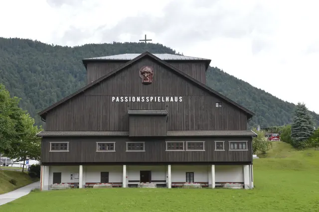 Das Passionsspielhaus Thiersee feiert 2026 seinen 100. Geburtstag.  | Foto: Brigitte Eberharter