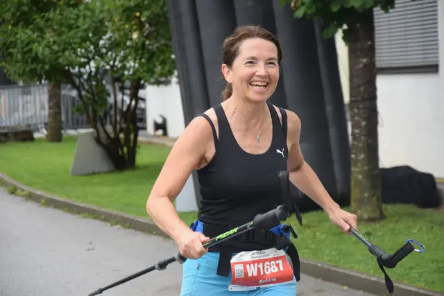 Trotz Anstrengung - ein Lächeln beim Zieleinlauf.  | Foto: Friedl Schwaighofer