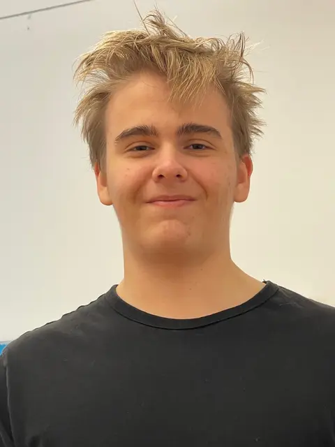 Youngstar Aron Pongo holte sich heuer den Titel "Einzelmeister 2025/26" als bester Spieler der 2. Landesliga A.  | Foto: Josef Kovacs