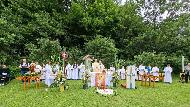 Beim sogenannten "Patrozinium" der Pfarrgemeinde Wolfsgraben wurde das Herz-Jesu-Fest gefeiert. | Foto: Anton Lutsch