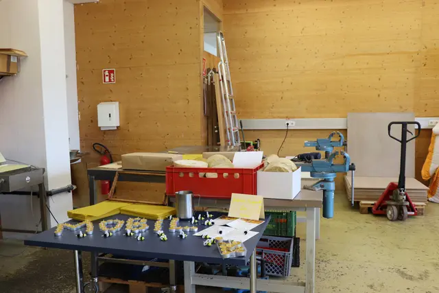 In der Werkstatt von ARTIS Mobil beim Tag der offenen Tür.  | Foto: Martina Obertimpfler 