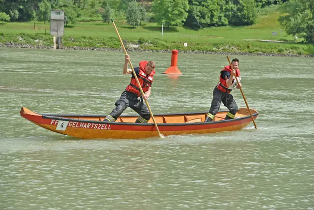 Zahlreiche Zillenbesatzungen aus dem Bezirk Schärding sowie Gastgruppen aus anderen Bezirken Oberösterreichs und Niederösterreichs stellten sich den Bewerbsstrecken und stellten ihr Können im Wasserdienst unter Beweis.