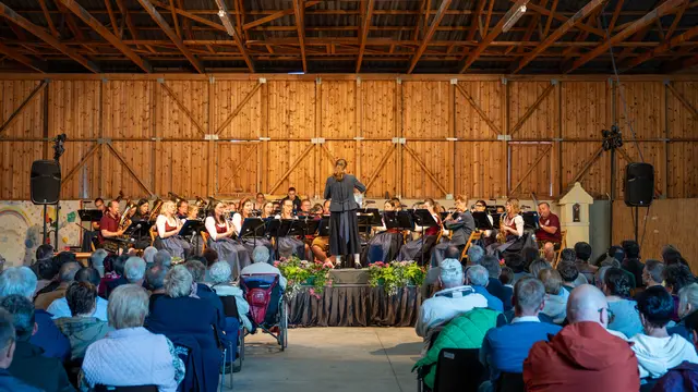 Volles Haus beim Konzert der Blasmusik Großweikersdorf-Ruppersthal.