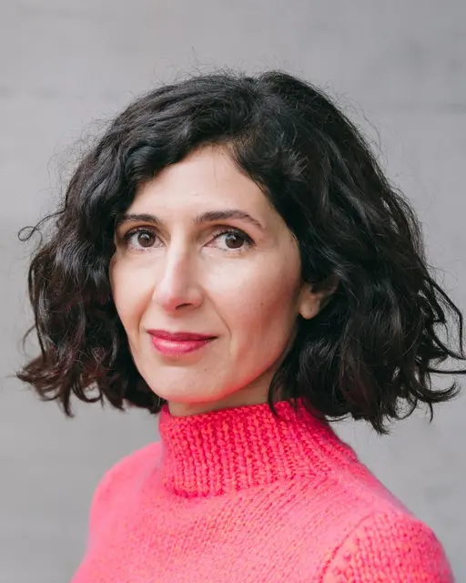 Die Öffentlichen Büchereien Feldkirch setzen ihre Kooperation mit dem Theater am Saumarkt fort und laden am Montag, 22. Juni um 19.30 Uhr zur Lesung mit Ingeborg-Bachmann-Preisträgerin Nava Ebrahimi bei freiem Eintritt ein. | Foto: Clara Wildberger