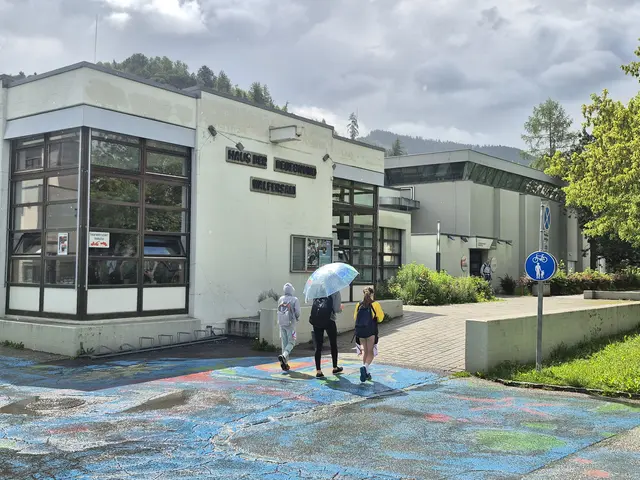 Der Regen erreichte die Sportlerinnen und Sportler nur am Weg zum Veranstaltungsort | Foto: Andrea Stelzer
