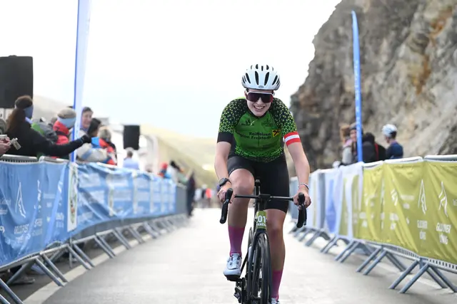 Teresa Pötscher kurz vor dem Ziel am Fuschertörl | Foto: Tripower Freistadt