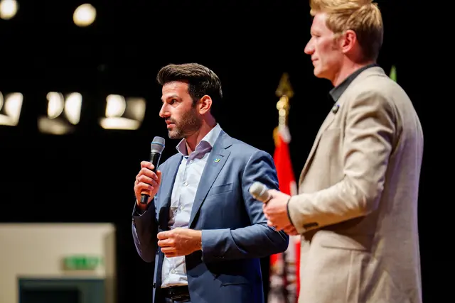  LH-Stellvertreter Udo Landbauer überreicht die Medaillen und Urkunden bei der Veranstaltung der "Young Champions 2025" | Foto: RedShift Media
