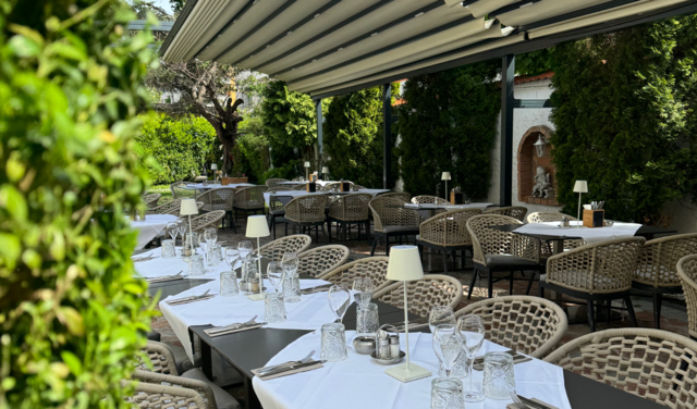 Sommerstimmung, Entspannung im Gastgarten und leckere Wiener Küche erwartet Sie im Leopoldauerhof in Floridsdorf. | Foto: Leopoldauerhof