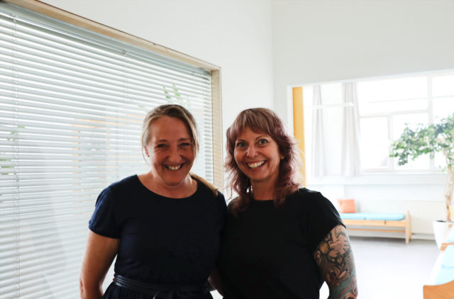 Beim Tag der offen Tür berichteten (v.l.) Michaela Kelly (Intergrationstrainerin FBI und TIP) und Sabrina Hepperger (Therapeutische Leiterin), wie wichtig die Zusammenarbeit mit regionalen Unternehemn ist. 
 | Foto: Martina Obertimpfler 