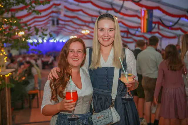 Lea und Carolina aus Moosdorf. | Foto: Zaim Softic
