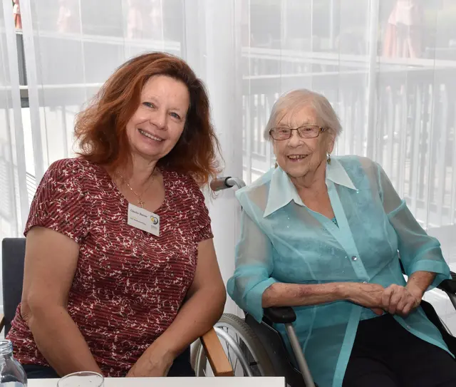 Ehrenamtliche Claudia Steiner und Bewohnerin Mathilde Brait | Foto: PBZ Waidhofen/Thaya