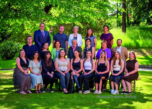 An der HLW Krieglach konnten in diesem Schuljahr sämtliche Maturantinnen und Maturanten ihre abschließenden Prüfungen erfolgreich absolvieren. | Foto: Fototeam Puntigam