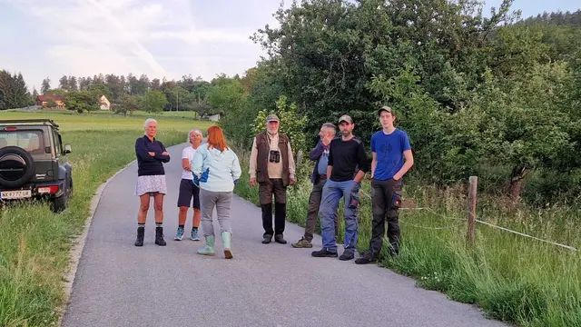 Die braven Helfer im Einsatz. | Foto: Verein Bambii-Tierrettung