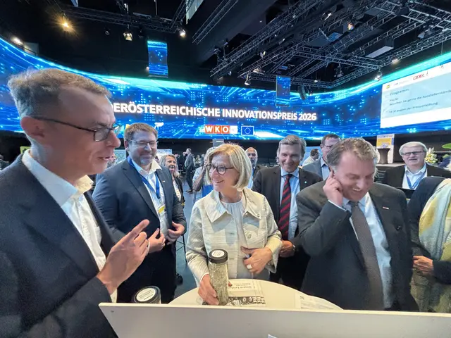 Landeshauptfrau Johanna Mikl-Leitner und WKNÖ-Präsident Wolfgang Ecker waren von den Innovationen aus Niederösterreich beeindruckt. | Foto: Sandra Schütz