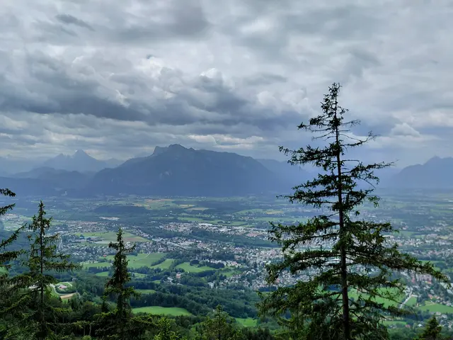 Links der Watzmann und der Untersberg  | Foto: H.Bachinger