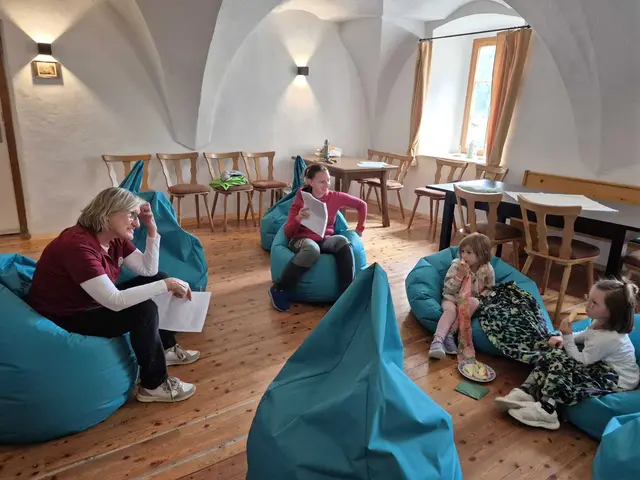 Ohren spitzen und gut zuhören!
Vorlesegeschichten mit Edda und Johanna  | Foto: Gottsbacher C.