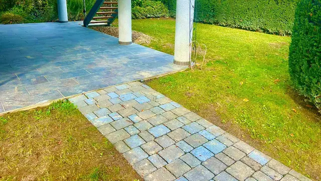 Umweltbewusste Unkrautbeseitigung von Hofmann Günter GmbH – Gartenpflege Wien nachhaltig und chemiefrei. | Foto: Hofmann Günter 