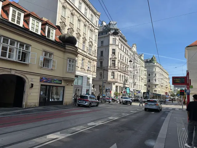 In der Paulanergasse kommt es derzeit zu einem Polizeieinsatz.  | Foto: zvg