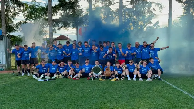 Union Alberndorf ist Meister in der 2. Klasse Nordmitte und damit seit mehr als zehn Jahren wieder erstklassig. | Foto: Union Alberndorf