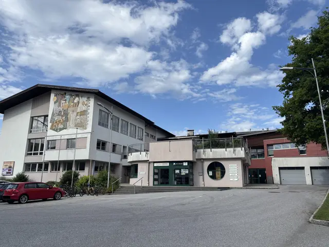 Schwoich tüftelt schon lange an einer Sanierung der Schule.  | Foto: Barbara Fluckinger