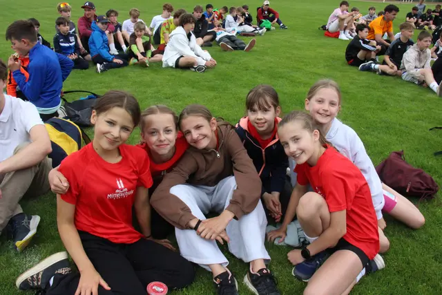 Die Schülerinnen der Mittelschule Stainz sind stolz auf ihre Erfolge.