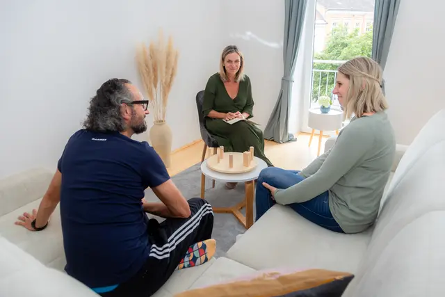 Wenn die Konflikte doch einmal zu groß werden oder die Belastung im Alltag anhält, bieten die regionalen Beratungsstellen von Beziehungleben professionelle und vertrauliche Hilfe für Paare und Familien an. | Foto: Gottfried Waibel
