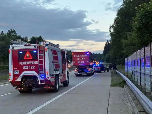 Die 26-Jährige ist mit ihrem Fahrzeug von der Fahrbahn abgekommen. | Foto: Feuerwehr Wernberg