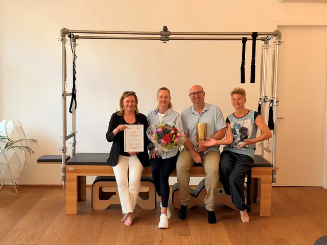 Eröffnung in der Agnesstraße 37: Maria Theresia Eder, Melanie Czok, Markus Fuchs und Franziska Fuchs. | Foto: z.V.g.