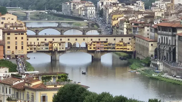 02.06.2026 Blick auf Ponte Vecchio und Galleria degli Uffizi
