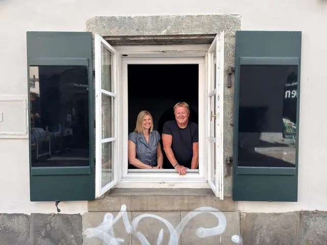 Blick aus dem neuen "Stadtgasthaus": Isabella Edler und Franz Grossauer