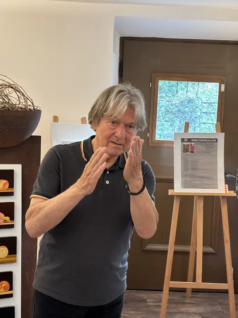 Tomislav Paunkovic bei der Vernissage in Reutte. | Foto: MeinBezirk