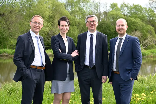 Geschäftsleiter Kurt Bogg, Geschäftsleiterin Hermine Hummel, Geschäftsleiter Christian Weinberger und Geschäftsleiter Roland Wagner (v.l.) | Foto: Raiffeisenbank im Thayatal